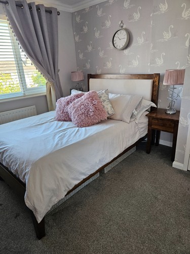 Laura ashley garrat chestnut - ashley,