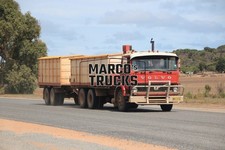 Truck Photo Volvo F86 Drawbar Trailer Australia Red Volvo #g8bh