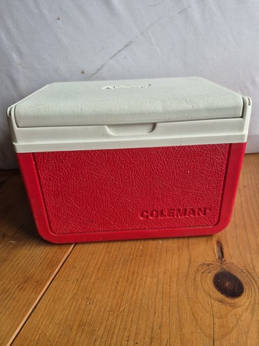 Coleman 5205 cool - box, red