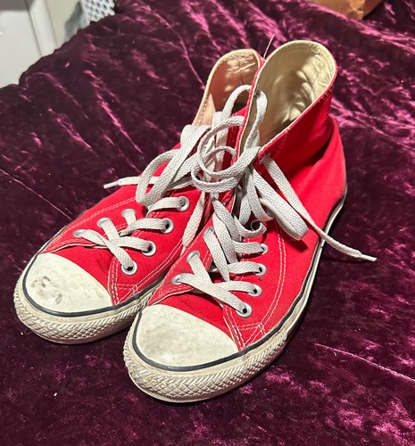 Well worn fair used women’s