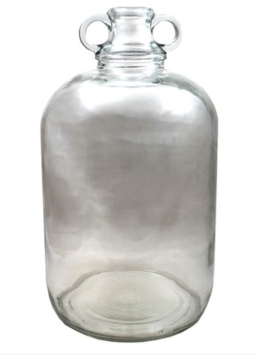 Vintage wine making clear - making,