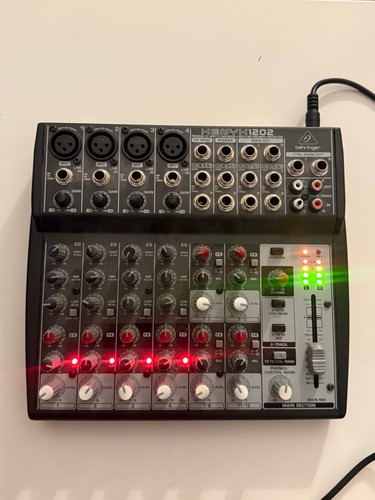 Behringer xenyx 1202 - 2,