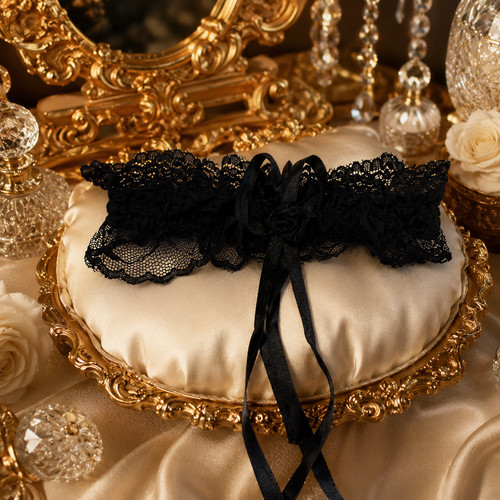 Black lace bridal - black,