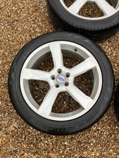 Genuine Volvo xc60 'R' Design