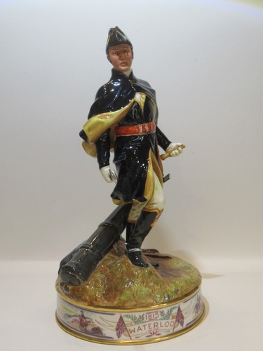 Royal doulton figurine - royal, no