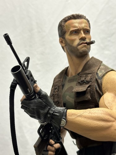 Sideshow scale predator - 1/4,