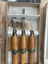 3 HENRY TAYLOR WOODCARVING