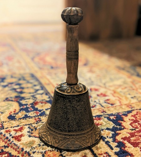 20cm solid cast iron - iron, wooden