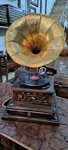 Hmv vintage gramophone - vintage,