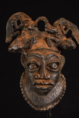Bronze primitive bamun mask - bamun,
