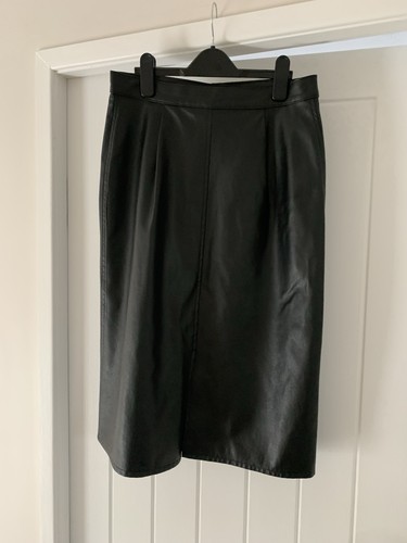 Black faux leather pencil - black,