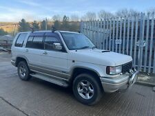 Isuzu Trooper breaking