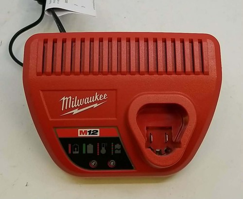 Milwaukee rapid charger - charger, m12