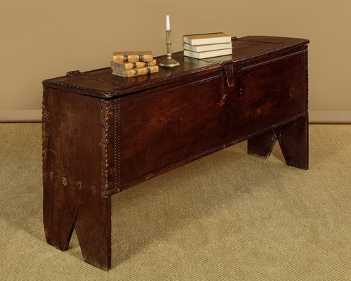 Antique 17th long - 17th.c., primitive