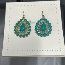 Stella & Dot Charlize Teardrop