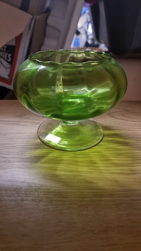 Uranium style green - green, and