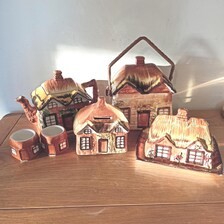 Vintage cottage ware - ware, teapot