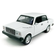 1/32 Lada VAZ Model Car Metal Diecast Toy Vehicle Boys Toys for Kids Gifts White