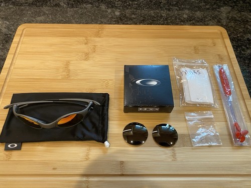 Vintage authentic oakley - authentic,