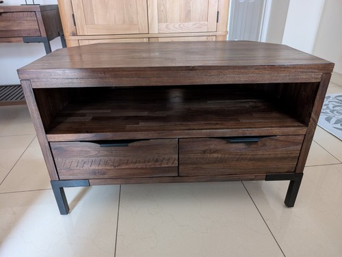 Solid dark wood - dark, corner