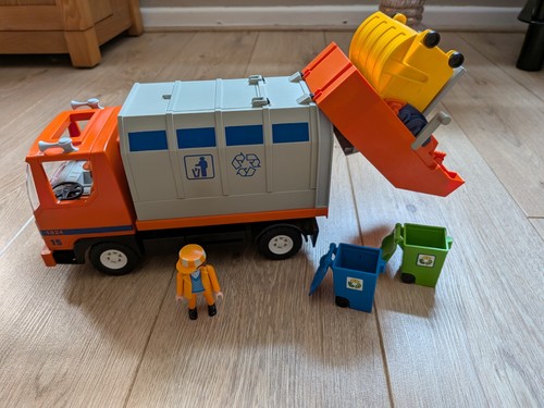 Playmobil dump truck with