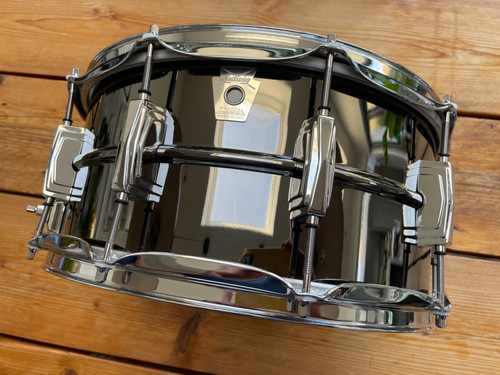 Ludwig black beauty snare drum - black,