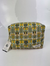 L'Occitane en Provence Make Up