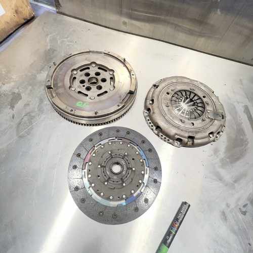 Dual mass flywheel - , kit