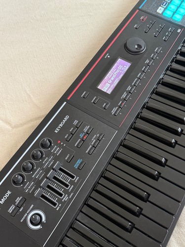 Roland juno synthesizer - juno-ds,