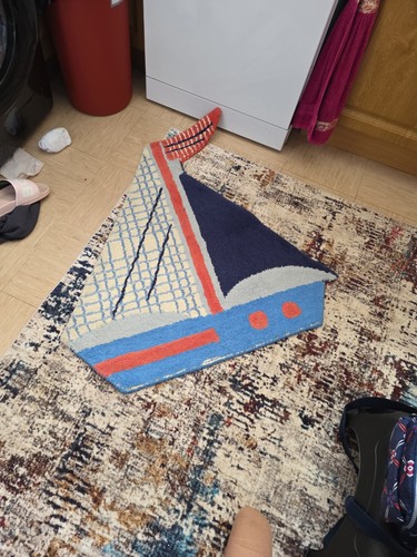 Laura ashley sailboat rug - laura,