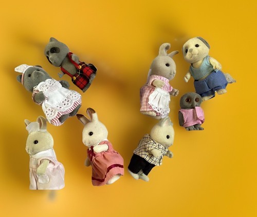Sylvanian families figures - sylvanian,