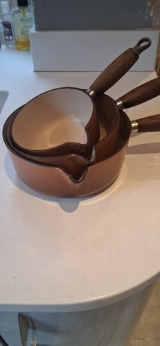 Vintage creuset brown - le,