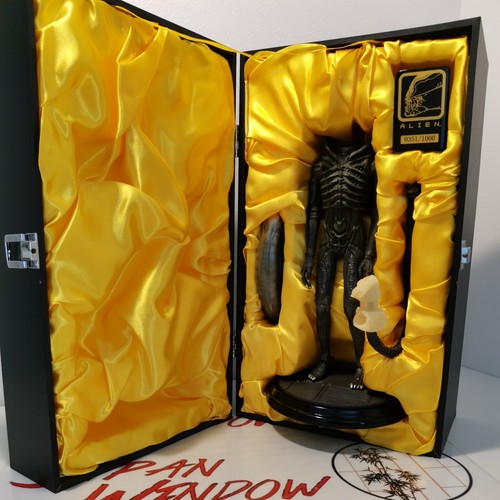 Plus heavy metal alien - metal, 12"
