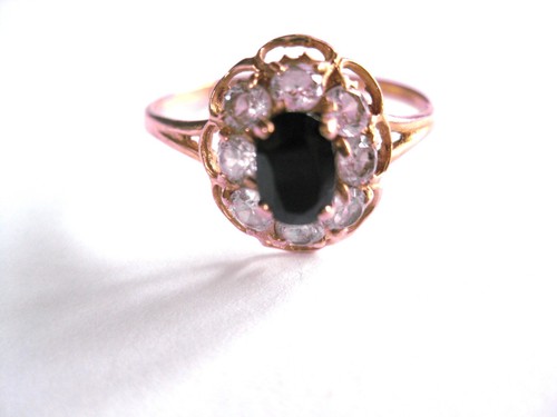 Ring gold 585 with sapphire - ring,