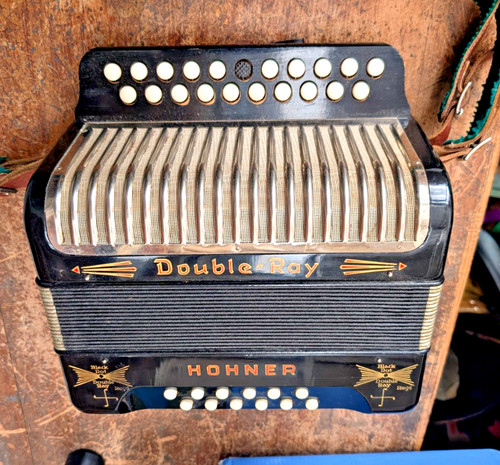 Superb hohner black dot - superb,