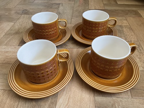 Hornsea saffron cups and - saffron,