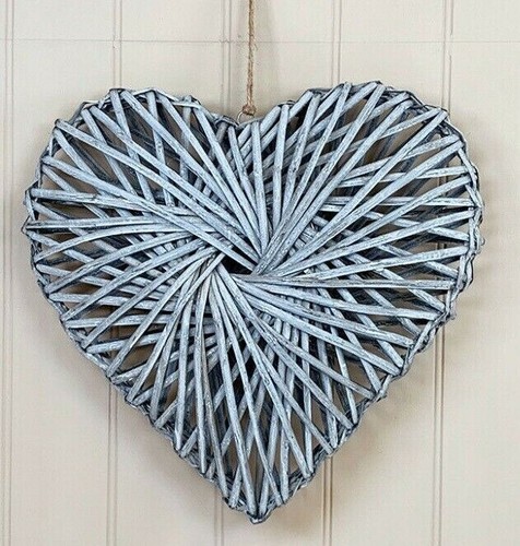 Medium wicker swirl - wicker,