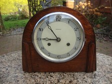 Mantle clock In Working Order.