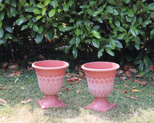 Pair decorative plastic - pair, garden