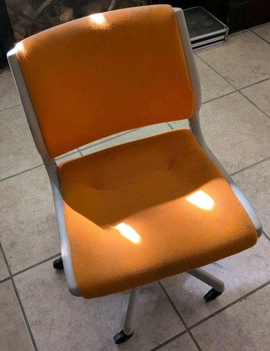 1983 steelcase mid century - mid,