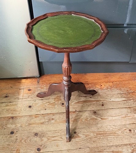 Vintage 1980s wine table - wine,