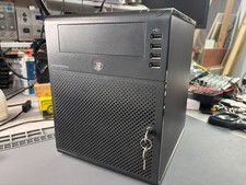 HP Microserver N40L with 4x1TB