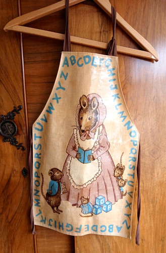Vintage cottagecore mouse - cottagecore,