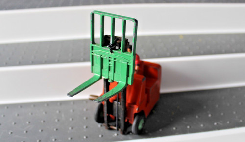 Dinky wind action - dinky,
