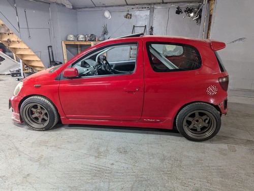Toyota yaris sport - toyota, 1.5