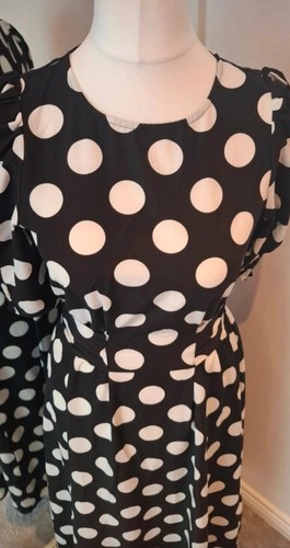 Lipsy polka dot monochrome - lipsy,