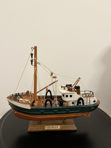 Vintage wooden model fishing - model,