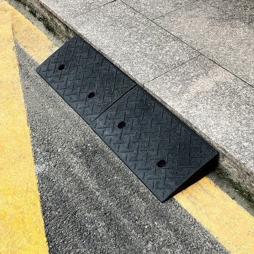 Heavy duty 100cm - 100cm, kerb