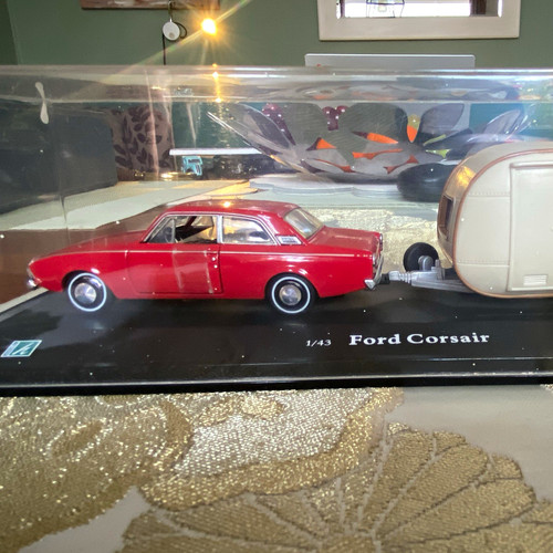 Ford corsair red beige - ford, red/beige