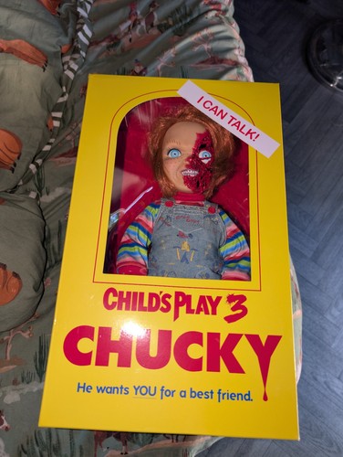 Mezco child play chucky - mezco,